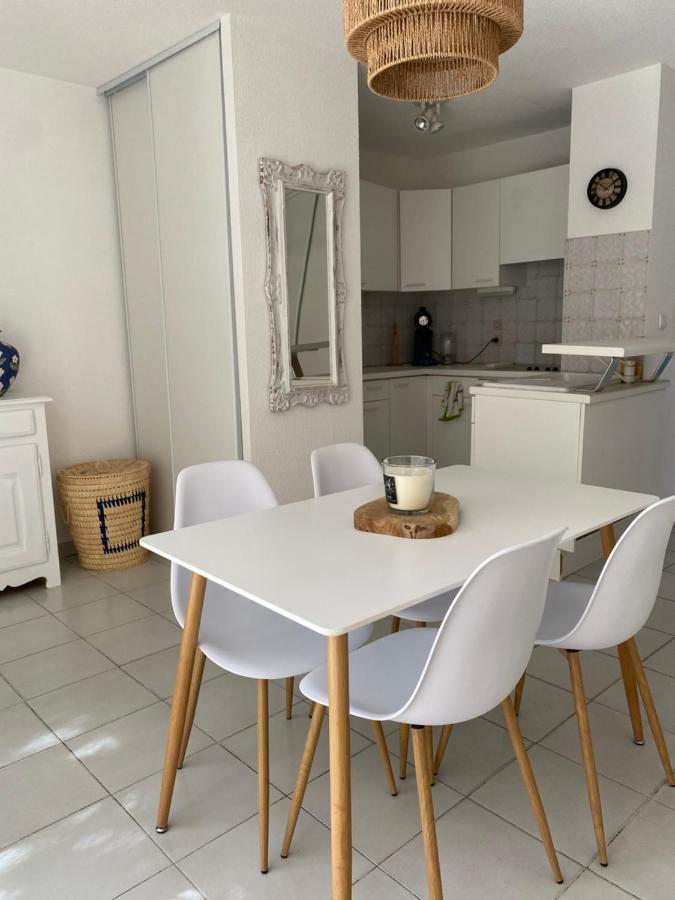Superbe Appartement Cosy Vue Mer Pieds Dans L'Eau กาวาแลร์-ซูร์-แมร์ ภายนอก รูปภาพ